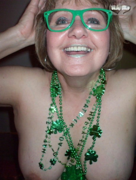 british bbw wife naked photo