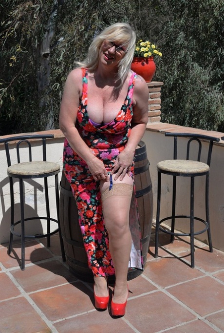 chubby fitness model free porn photos
