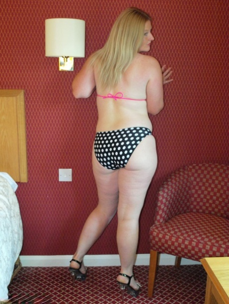 curvy sheer lingerie uncensored porno pics