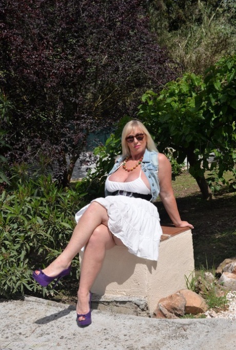 fat booty sissy free xxx archive