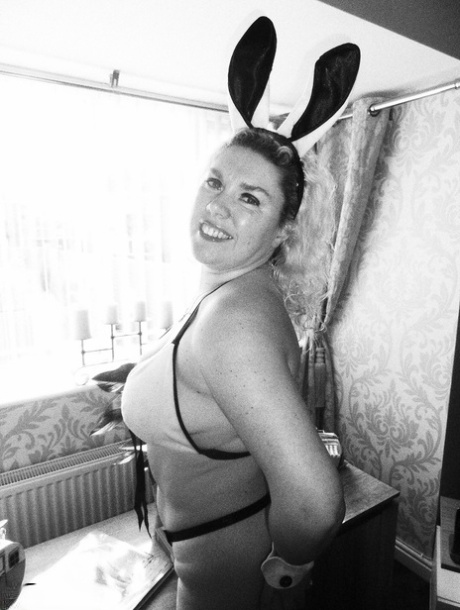 chubby busty full nude free xxx images