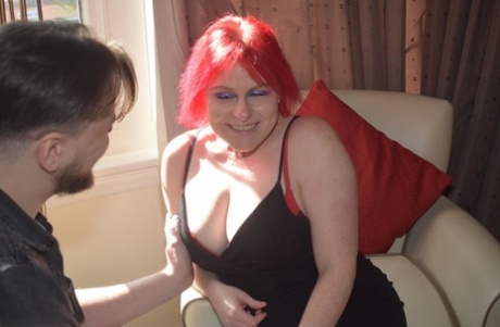 porn curvy hairy pussy adult picture