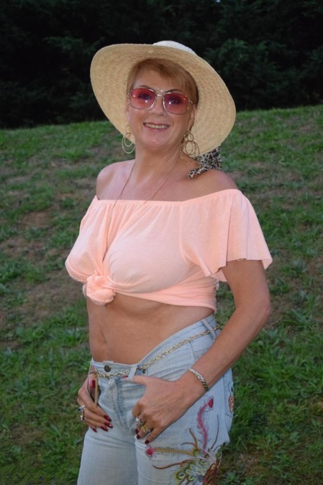 bbw caption seduced pornographic pictures