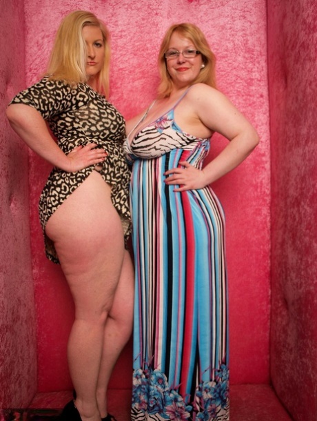 bbw masturbating watching free naked pic