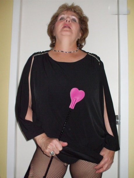 chubby teen in gangbang sexy gallery