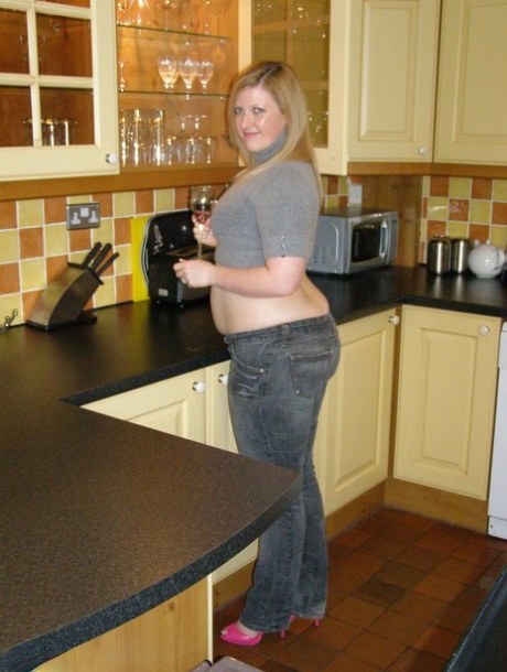 cute chubby girls pussy creampie perfect img