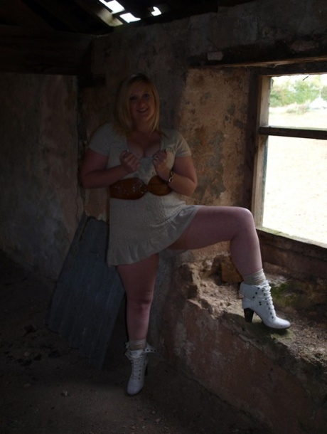 thick blonde stepsis pretty images