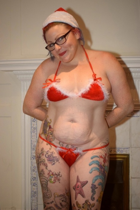 platinum blonde bbw sexy nude pic