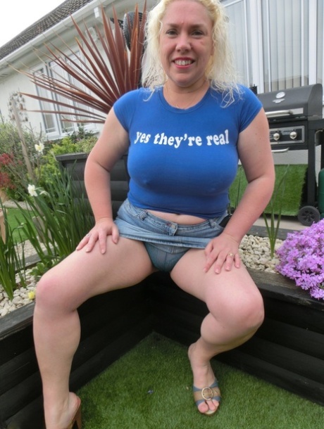chubby frustrated milf stepmother seduced her stepson hot nude images