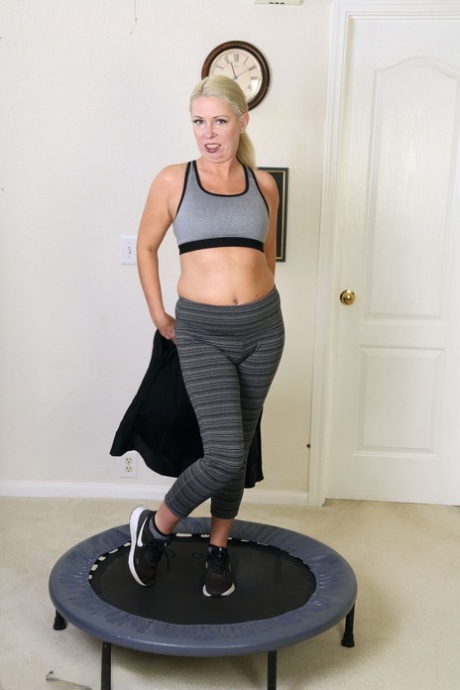 free big titted chubby girls who swollow erotic img