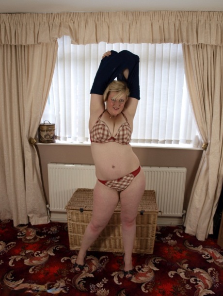 caucasian bbw and black guy hot sex photo