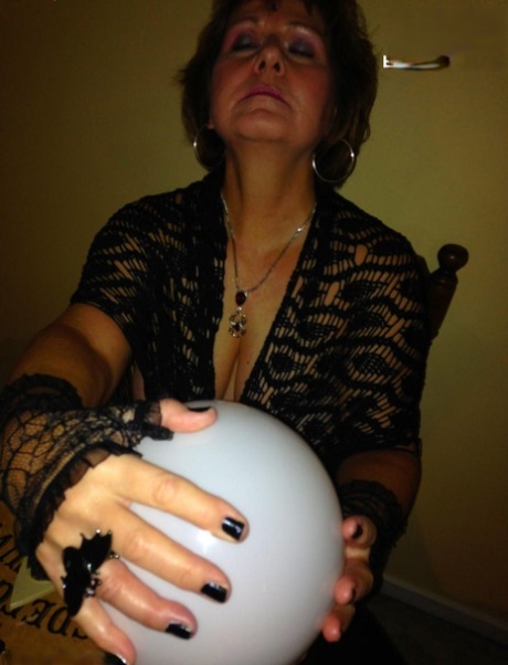 thick wife riding porno gallery