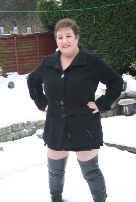 porn curvy jules hot porn pic