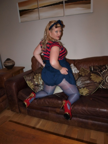 thick ebony milfs sexy images