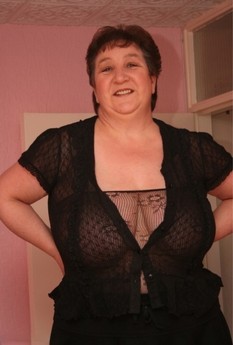 fat girl in tight panties nude image