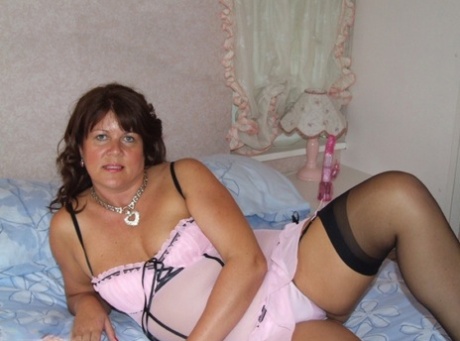 fat lesbian and skinny lesbian hot porn pic