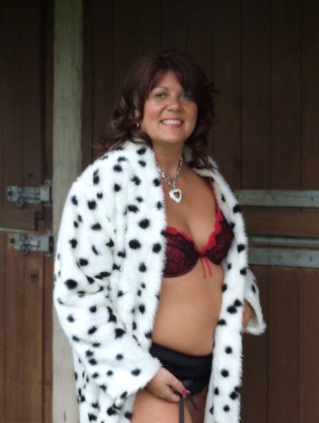 big boots pawg wife getting spanked hot xxx pictures