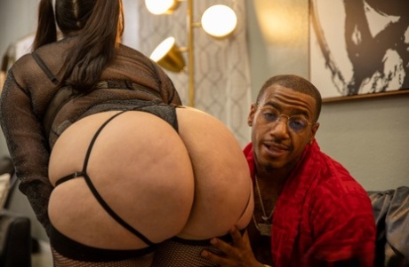thick black girls fucking art porn picture