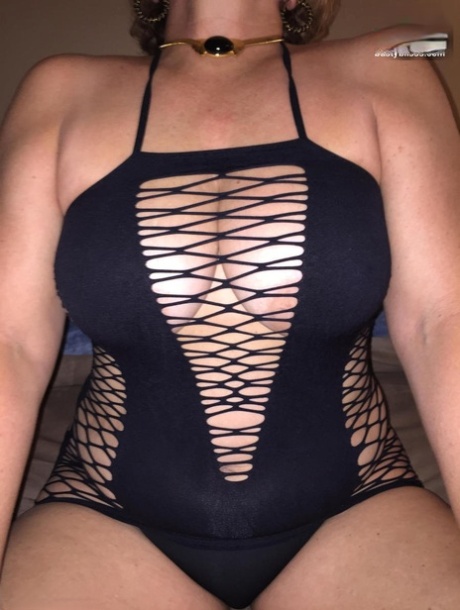 thick indian bhabhi hot sex picture