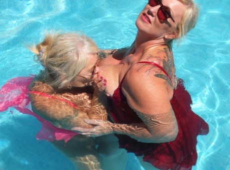 bbw granny group sex pics