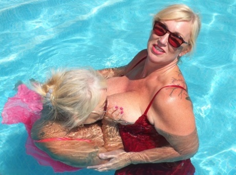 ugly fat prostitute sexy naked picture