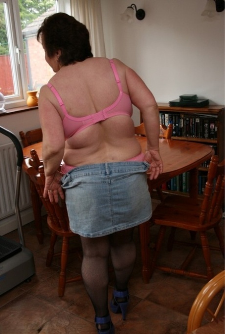 while fat hdher brnett bbw pretty pic