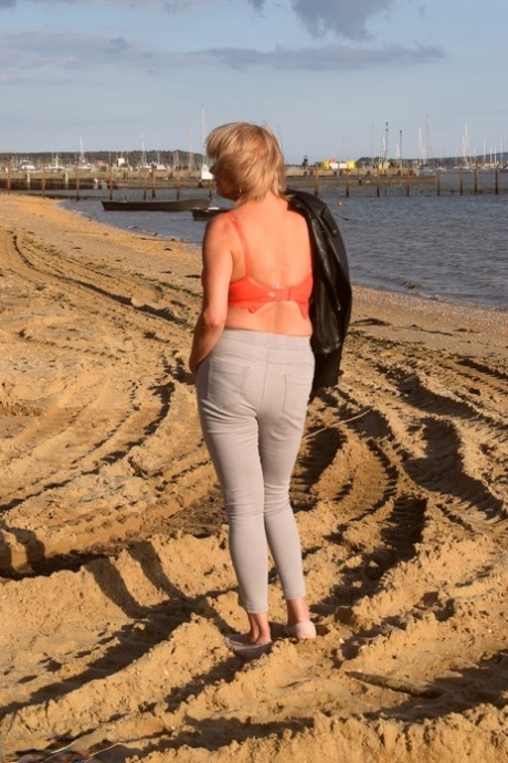 bbw busty fat mature babe lorna morgan with big naturals best pic