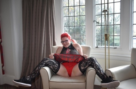 curvy chrissy free nude gallery