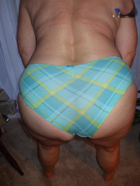 foxy dark brown with fat ass facesiting submissive dude lustfully perfect pics