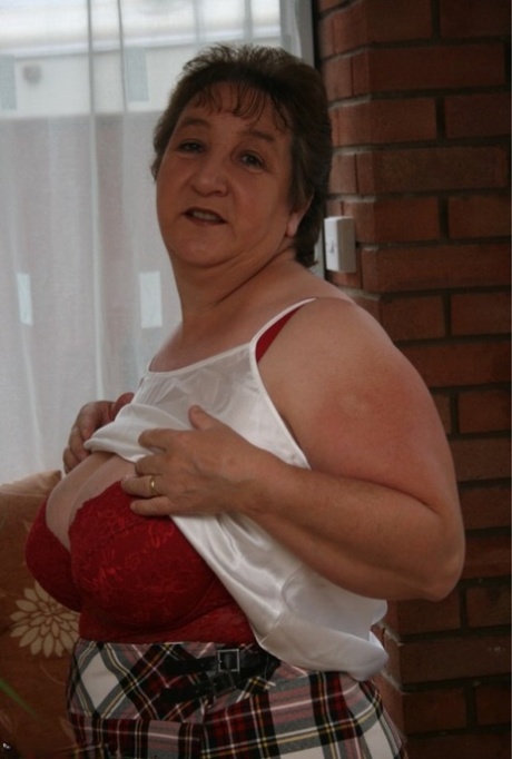 thick pawg interracial erotic picture