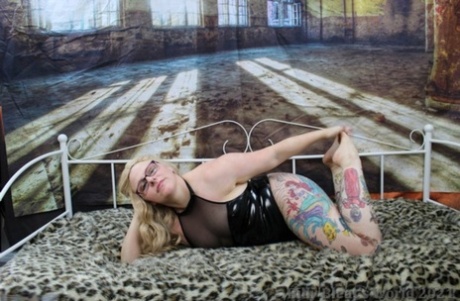 bbw goth mommy adult photos