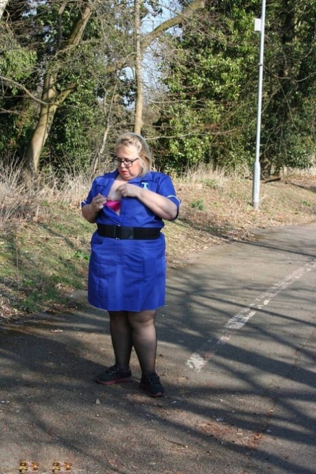 curvy matures nudes archive