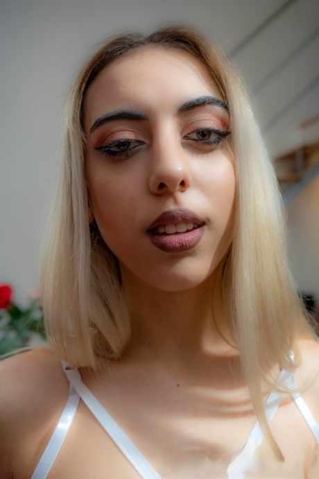 curvy blonde big tits facial art naked photos