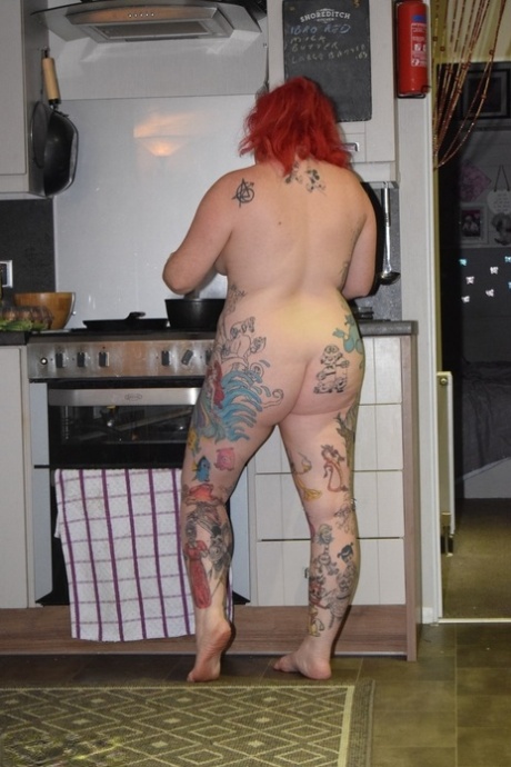 mature bbw spreading hot xxx picture