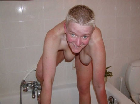bbw wife gloryhole nudes pic