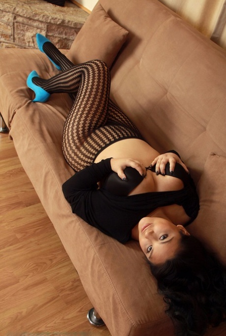 granny chubby enjoying strapon with teen lesbian lesbian nude pic