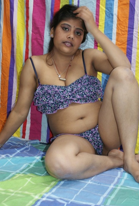 fat granny outdoor art naked img