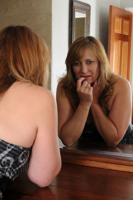 curvy jayne hot xxx image