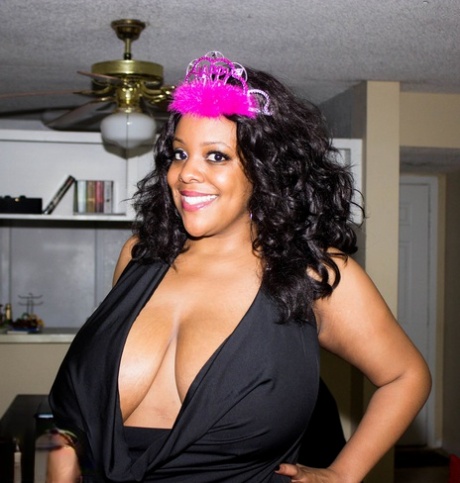 Kristi Maxx star perfect pictures