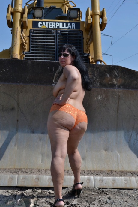 bbw latina cuckold free naked img