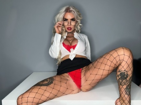 bbw babe christy earns some cash hot sexy photo