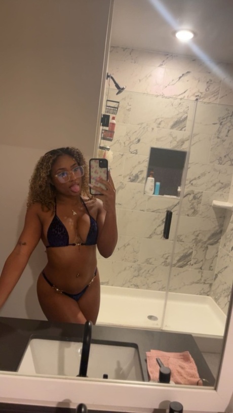 extra thick sexy naked pics