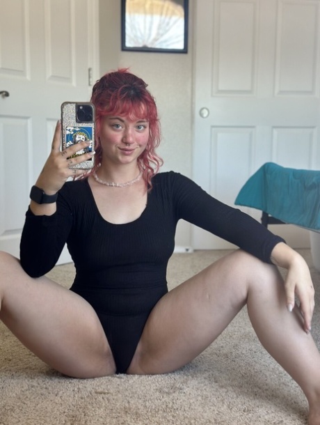 chubby bitch nutting hot nude image