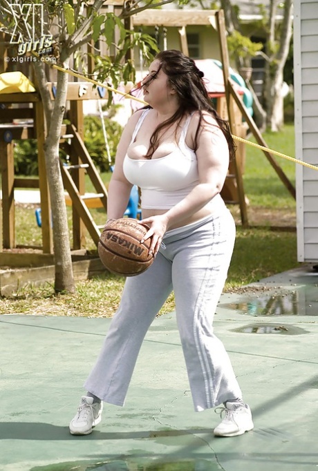 chubby fat japanese peeing art porn galleries