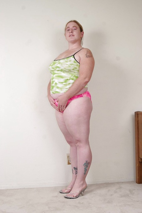thick arab solo beautiful naked pics