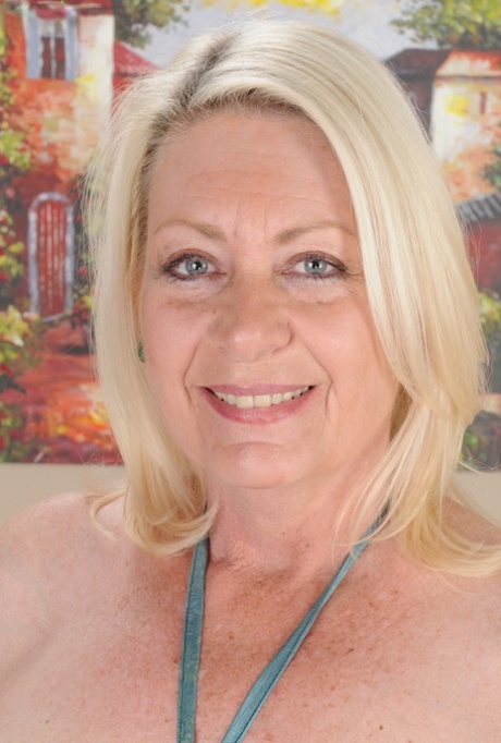 fat white mature fucked by a black dude art xxx pics