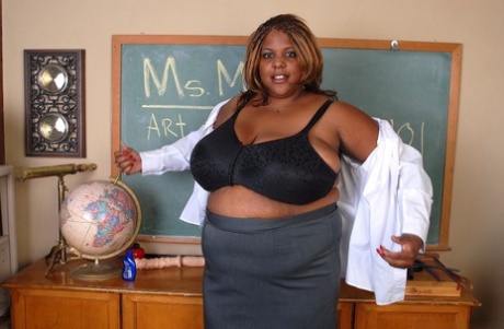 big black thick booty lesbians art xxx pic