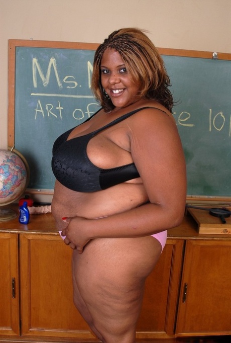 thick ebony interacial sexy img