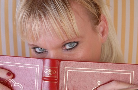 bbw thot shoves bbc down her throat adult galleries