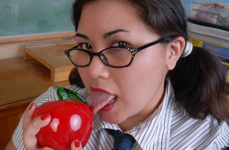 son licking mom bbw ass free sexy photo